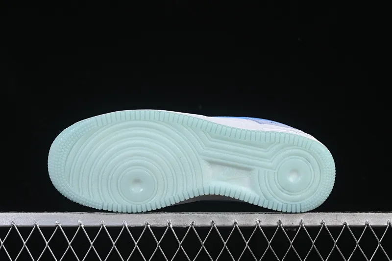 All categories Nk Air Force 1 Air Force series Nk Air Force 1 Low Air Force low-top Nike Air Force 1'07 Low Air Force 1 low-top casual sports sneakers HQ8051-400